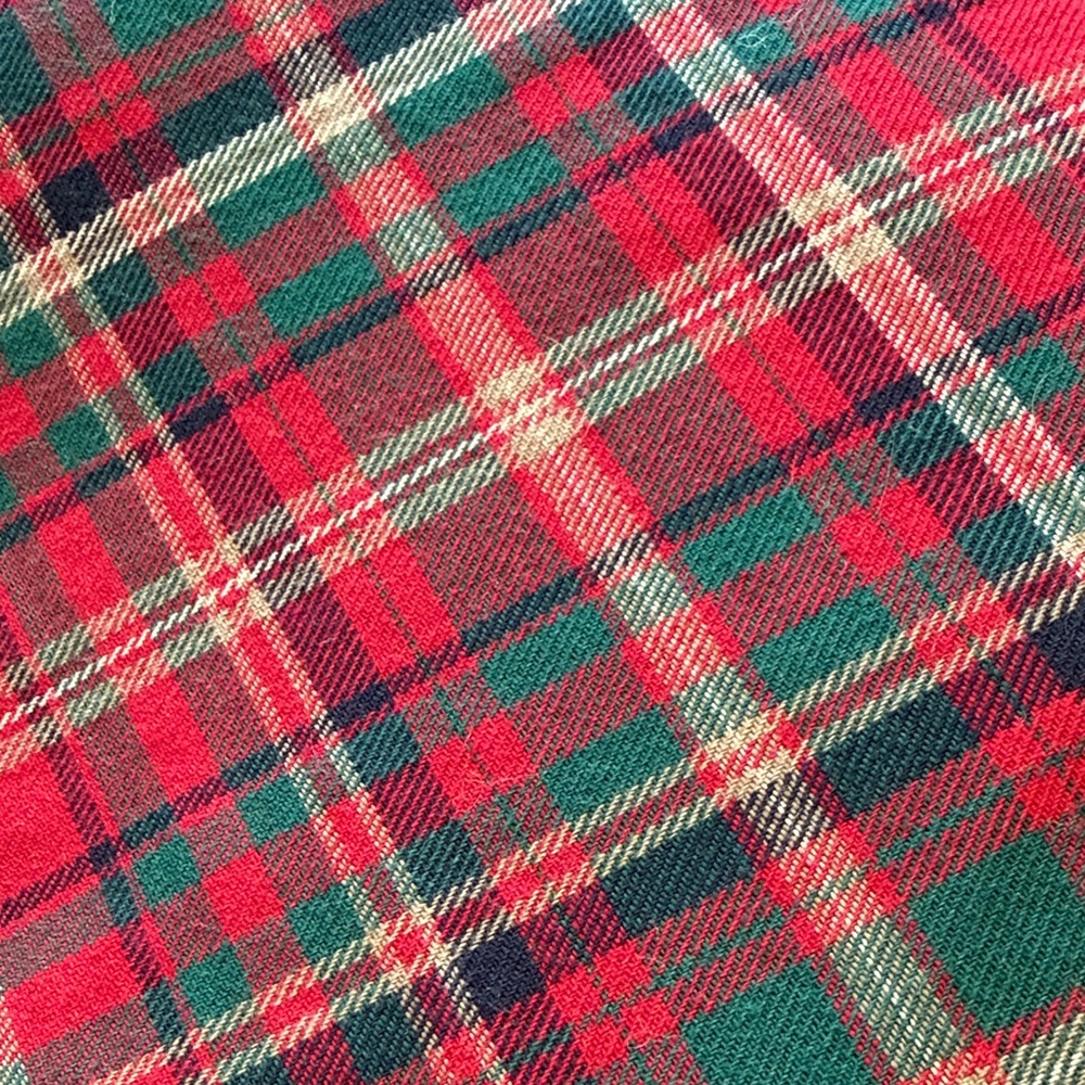 Plaid Lynbrook  Holiday Red & Green Duvet Cover and two standard shams